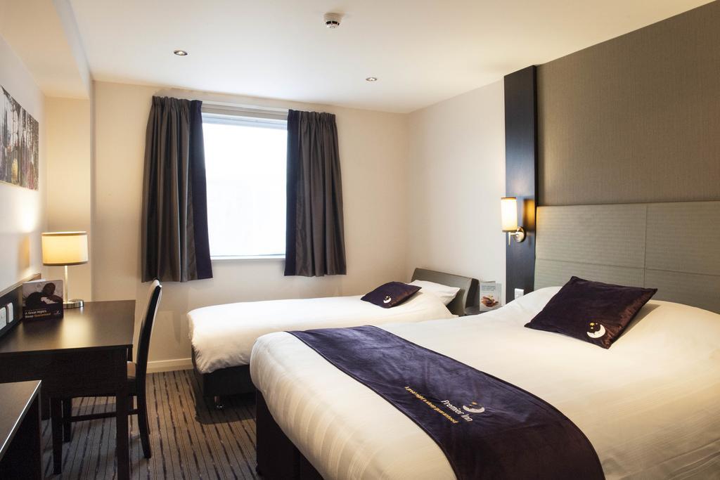 Premier Inn Lancaster Esterno foto